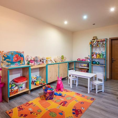 Hotel Poludnica Liptovský Mikuláš 외부 사진