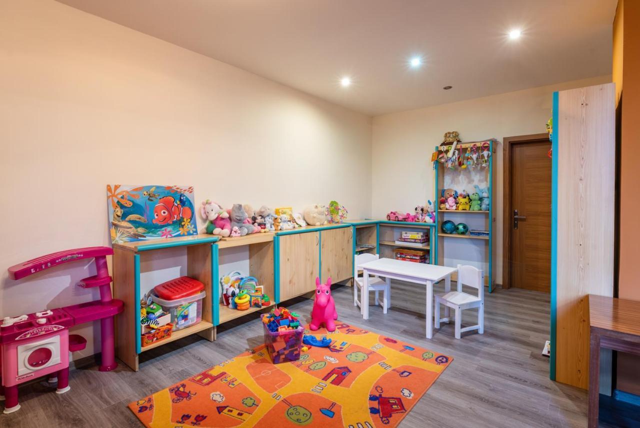 Hotel Poludnica Liptovský Mikuláš 외부 사진